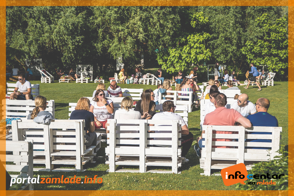 Mreznicka kuca dnevni boravak